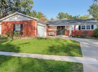 7035 Sierra Dr, Darien, IL 60561