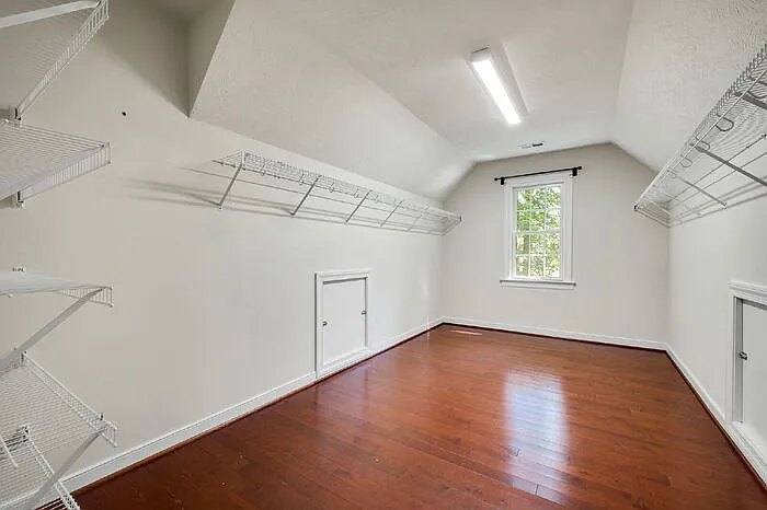 316 Abbey Ct — Photo 29