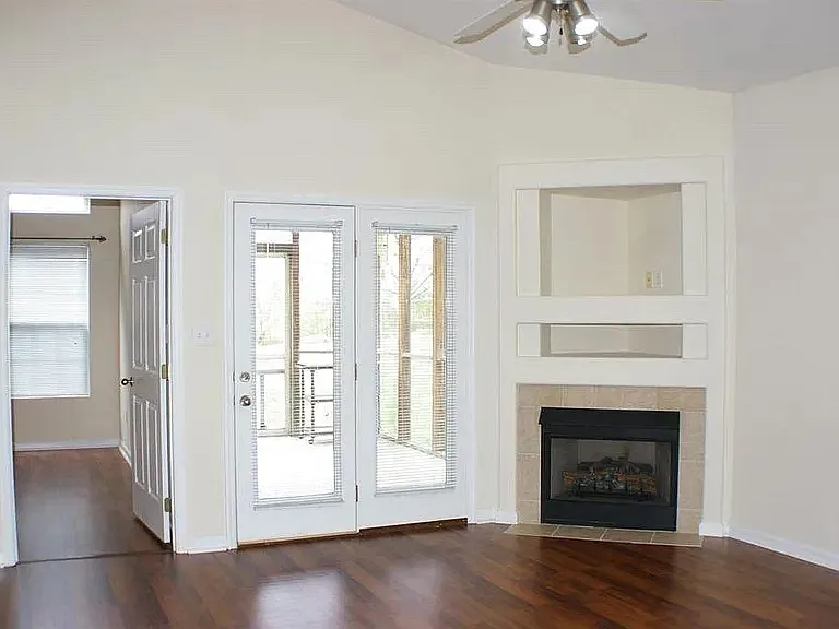 2180 Market Garden Ln — Photo 8
