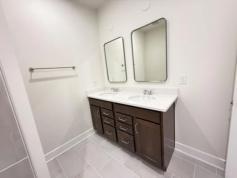 9715 Grant Ave — Photo 41