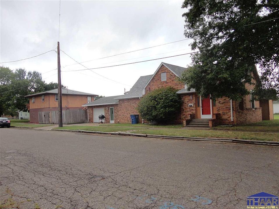 1st image of 1463 Beech St #1/2