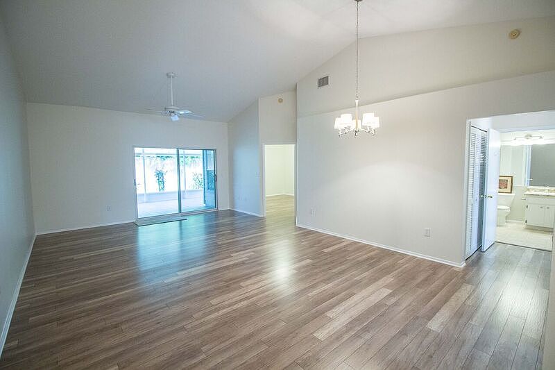 1st image of 2418 Bentley Dr