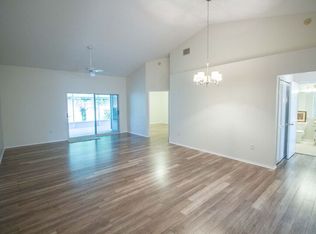 2418 Bentley Dr, Palm Harbor, FL 34684