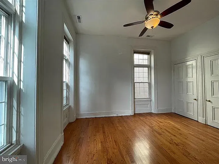 318 Bainbridge St #A — Photo 8