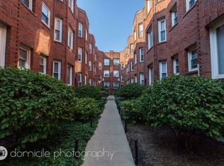 1342 W Argyle St APT 1N, Chicago, IL 60640