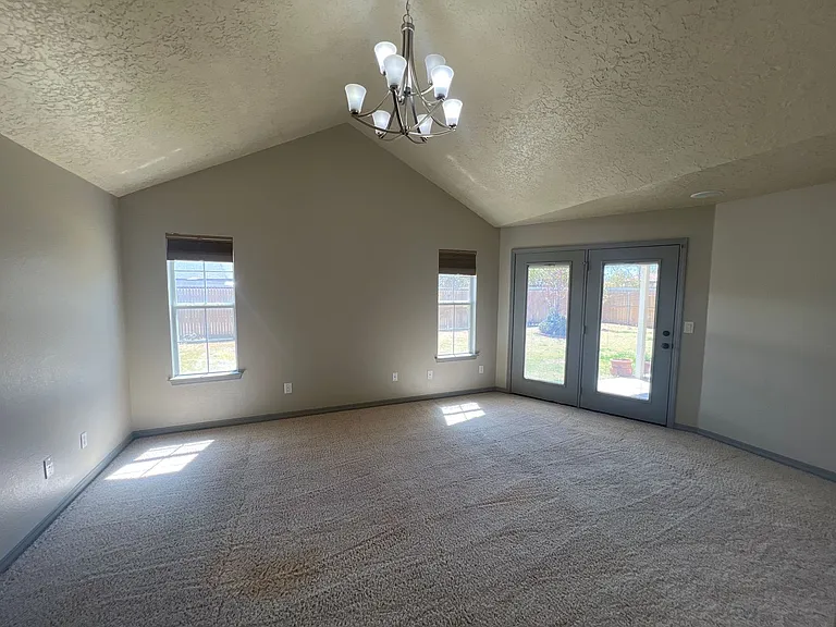 3709 Benjamin Davis Dr — Photo 13