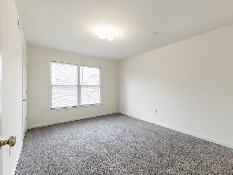 Brookmeade Apartments — Photo 17