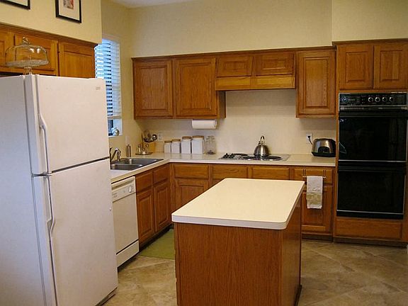Nice size Kitchen with an island