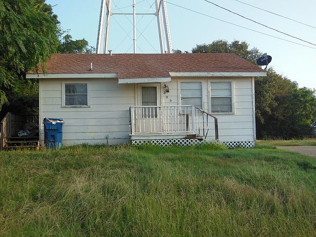 1st image of 305 W Bradford St