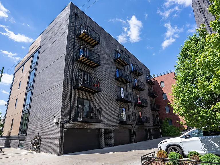 Legacy Apartments — Photo 14