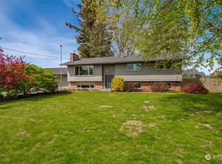 8803 Northwood Rd, Lynden, WA 98264