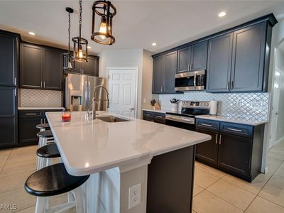 607 NW 13th St, Cape Coral, FL, 33993