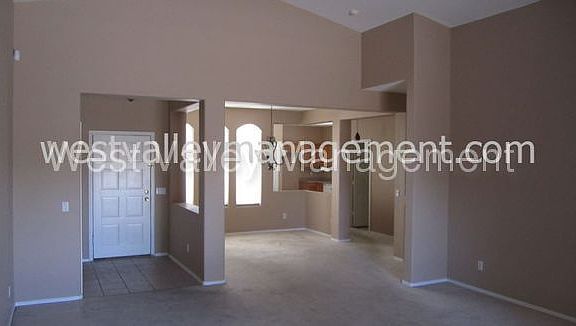 4th image of 15713 N 155th Dr