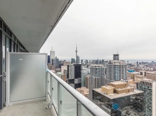 7 Grenville St, Toronto, ON