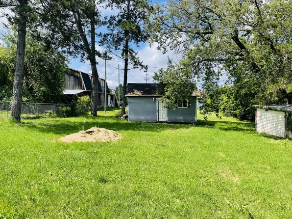 221 S County St, Hillman, MI 49746