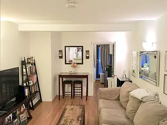 Rented by Mossanen Group