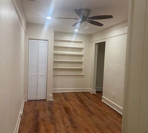 3rd image of 1002 N Madison St APT 2