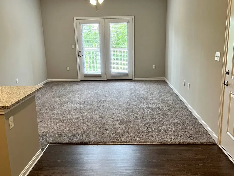 Cardinal Ridge Apartments — Photo 12
