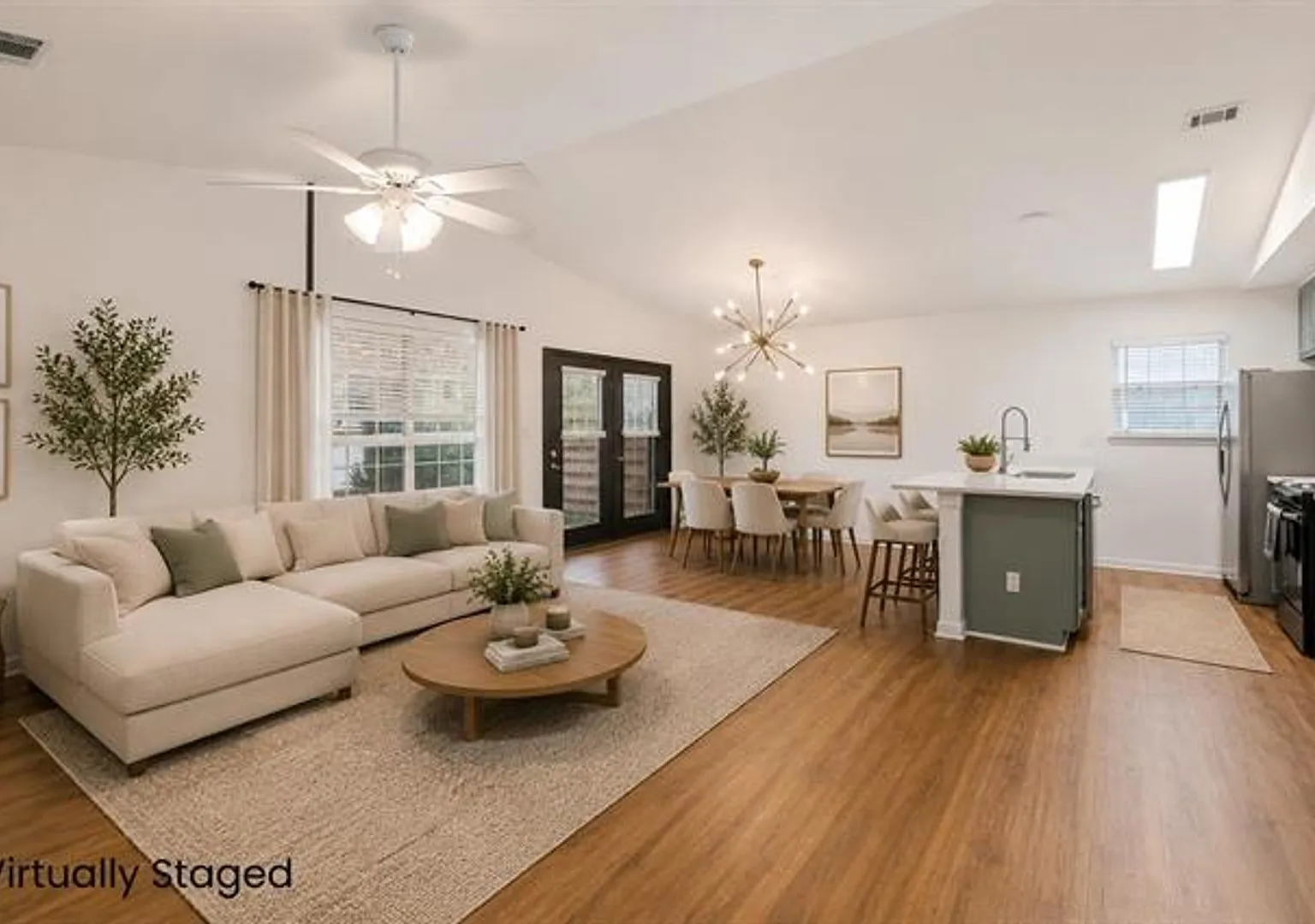 Modern Nw 3/2 W/ Garage, Washer/Dryer, Vaulted Ceilings, Stainless Steel Appliances, & Granite Co... — Photo 4