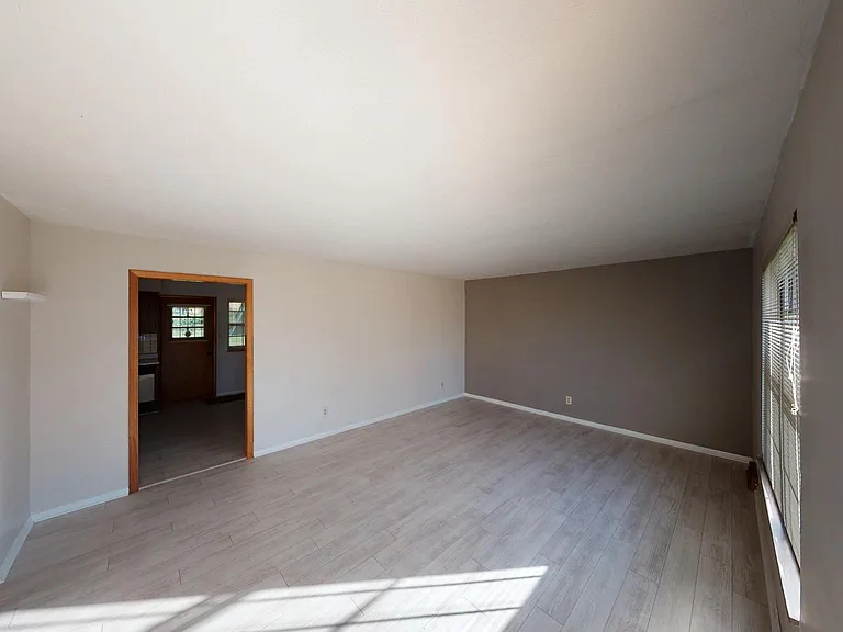 11703 S Williamsburg Dr — Photo 18