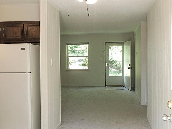 3rd image of 2816 Mineral Springs Ave APT 2