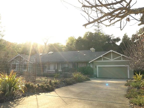 2nd image of 315 Willowbrook Dr
