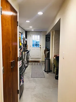 Rented by Sur Management LLC | media 21