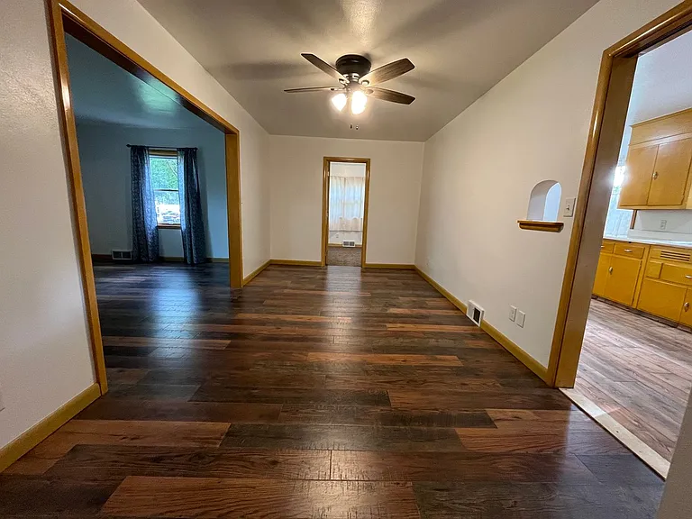 107 S Duluth Ave #1 — Photo 6