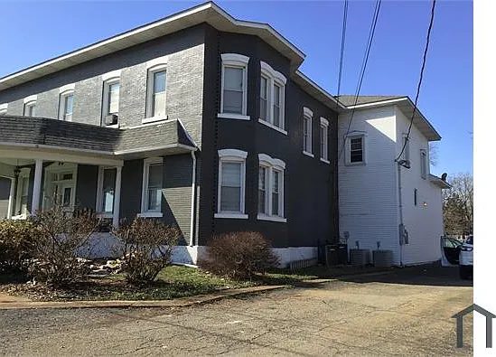 11 S Long St #3