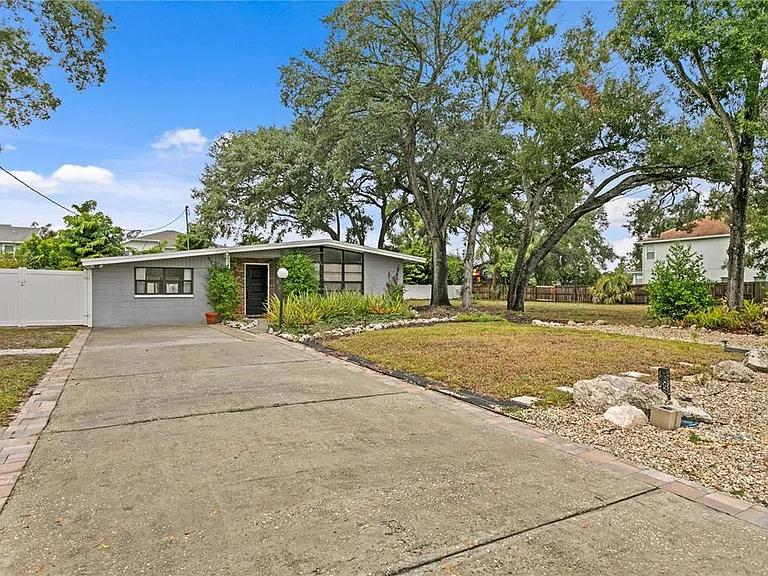 2407 S Lois Ave — Photo 51