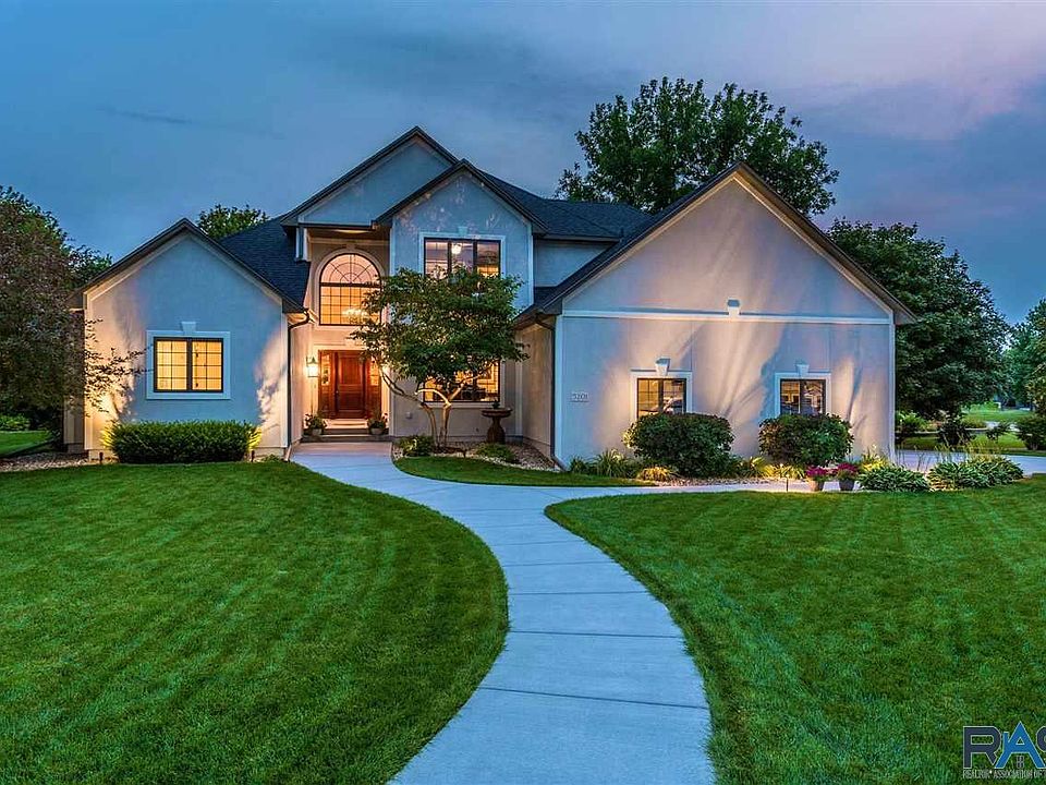 1st image of 5201 S Sawgrass Cir