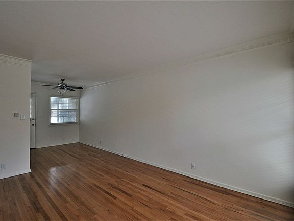 2nd image of 1213 S Orange Grove Ave APT 05