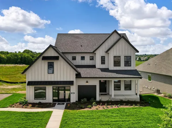 3850 Thrush St, Shakopee, MN 55379