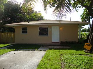 6042 Arthur St, Hollywood, FL 33024