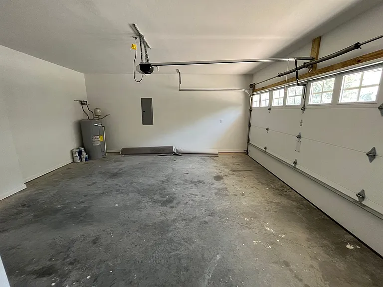 8407 Brookmoor Ln — Photo 13