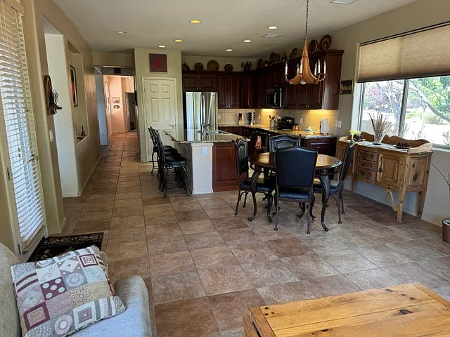 7302 E Night Watch Way — Photo 3