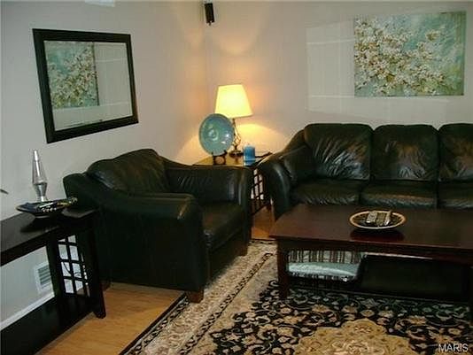 5th image of 147 Carmel Woods Dr