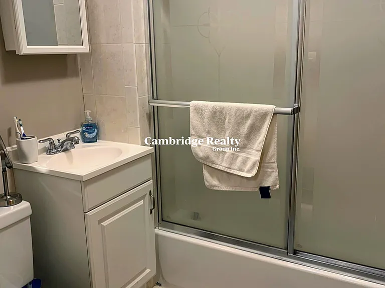 72 Powder House Blvd #3T — Photo 12