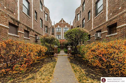 1010 North Boulevard — Photo 11