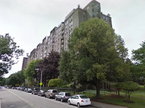 44 Washington St, Brookline, MA