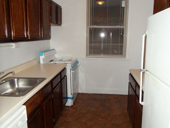 5th image of 1519 W Farwell Ave APT 2A