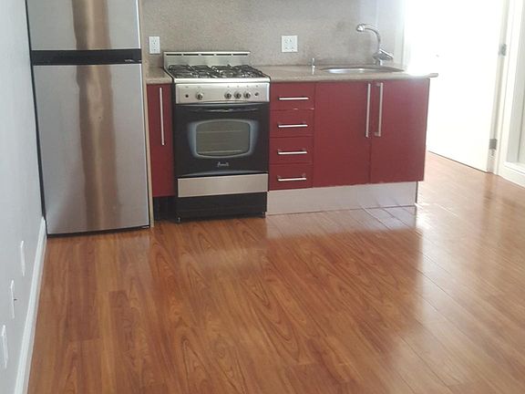 3rd image of 168 Hyde St APT 104