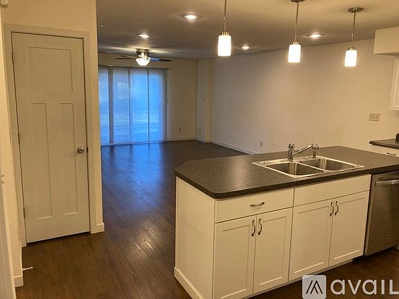 3rd image of 12134 N Woodcrest Dr