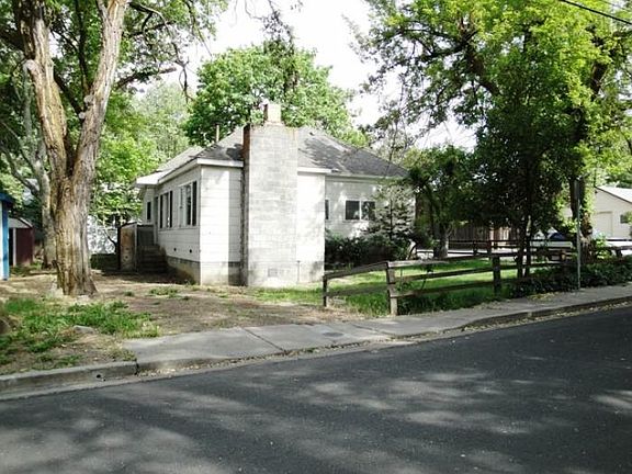 4th image of 420 Yama St