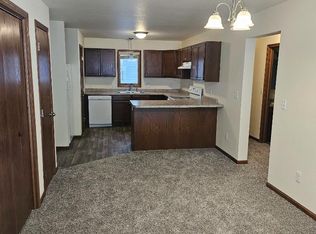 2948 Warwick Loop #2952, Bismarck, ND 58504
