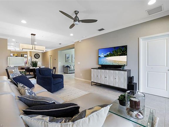 4th image of 9425 Benvenuto CT #6-101