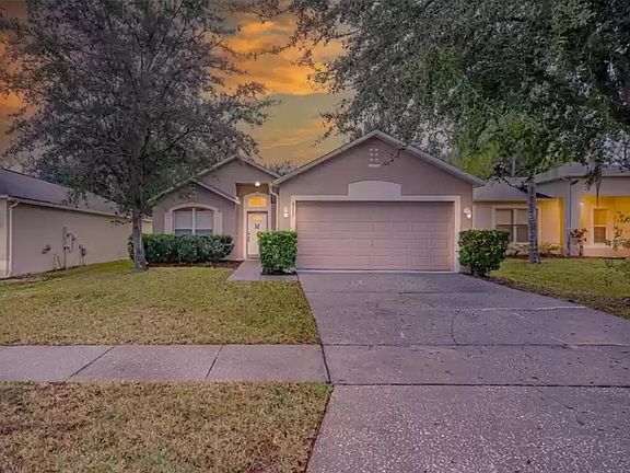2nd image of 4715 Fiske Cir