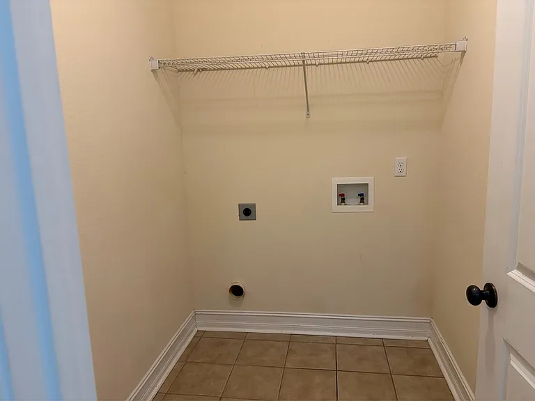 2522 Manassas Way — Photo 12
