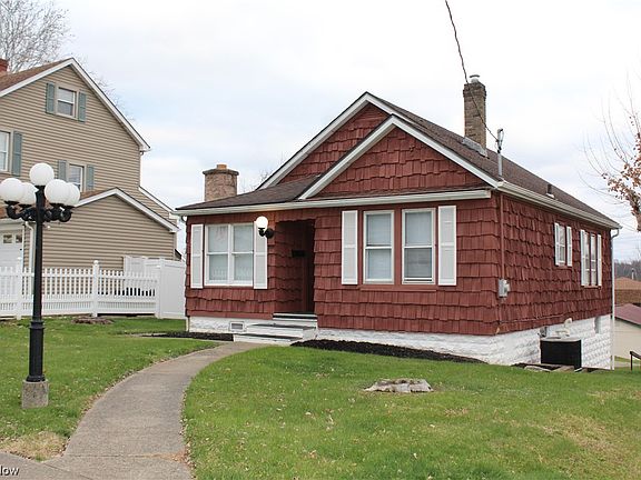 2nd image of 3740 Marlamont Way