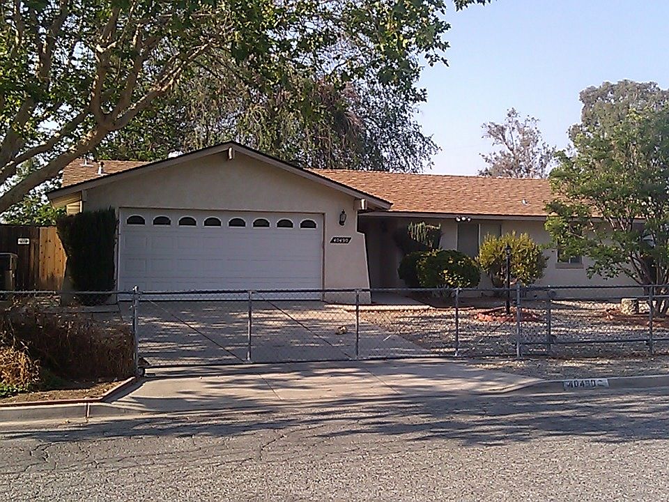 1st image of 40490 Poppy Dr